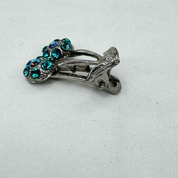 Vintage Silver Tone and Blue Rhinestone Crystal Cherries Hairclip Clip Barrette - Picture 4 of 6